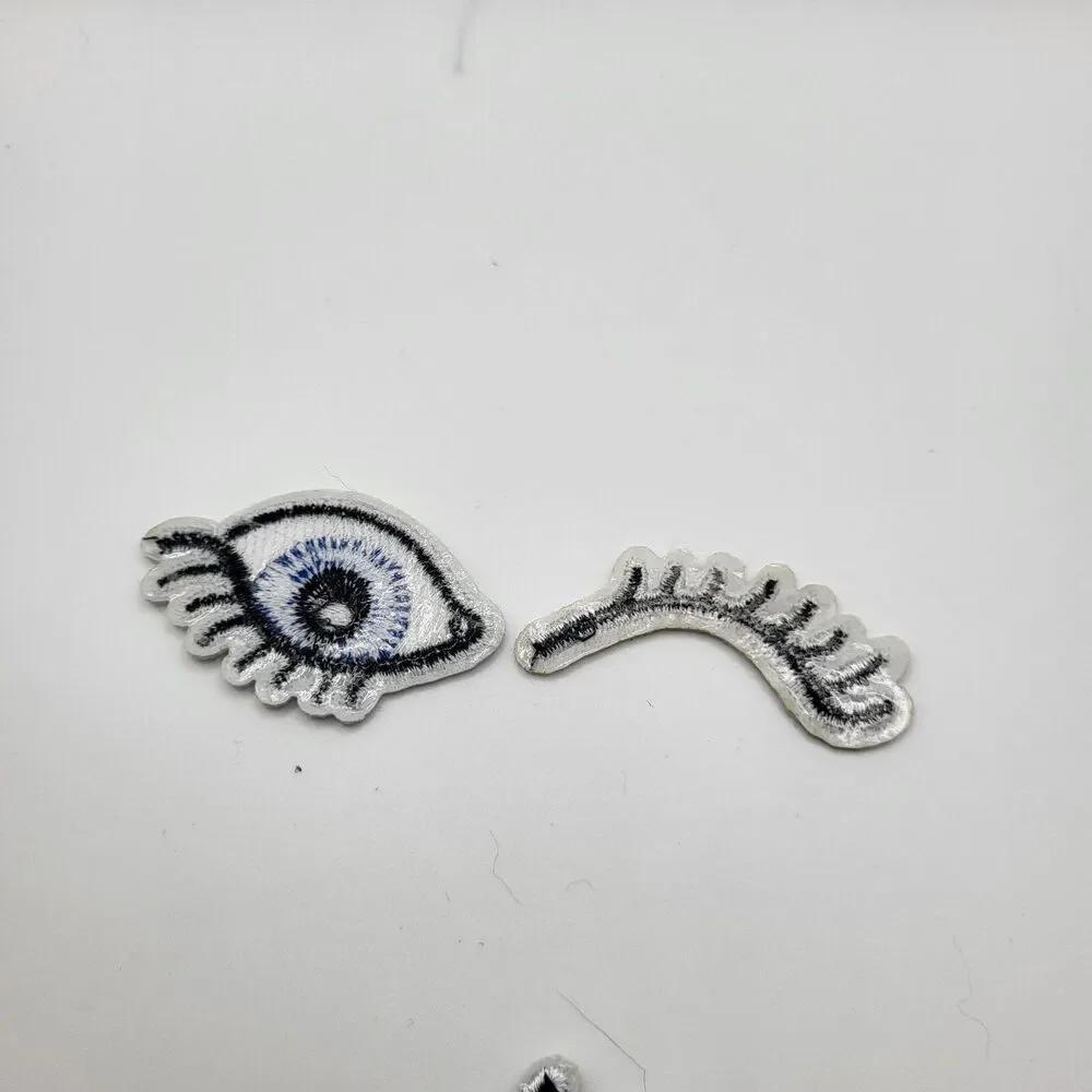 Set of 2 Winky Eyeball Appliques Iron on 2in